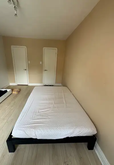 Master bedroom for rent