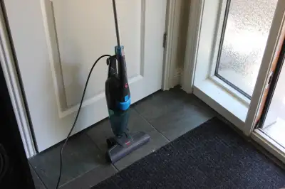 IF AD IS UP ITEM IS AVAILABLE. IF interested please call to arrange an audition. Bissell model 2030c...