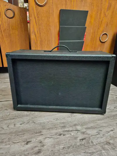 Selling my 2x12 closed back guitar speaker extension cabinet which was custom made here in Ontario b...