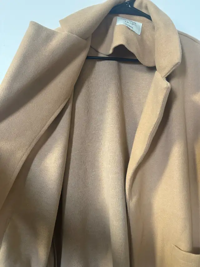 Pea coat in Women's - Tops & Outerwear in Mississauga / Peel Region - Image 4