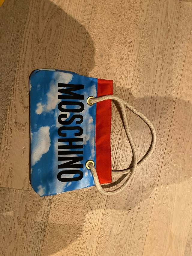 MOSCHINO  DESIGNER CLUTCH SPEEDY SHOULDER PURSE BAG in Women's - Bags & Wallets in Laval / North Shore