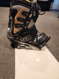 Snowboard boots and bindings 