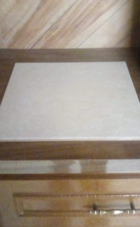 Ceramic tile 