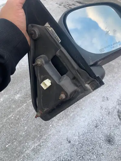 2004 Dodge Ram 1500 side mirror (passenger) Equipped with heat. (Yes it works) $50 Upgraded to new m...