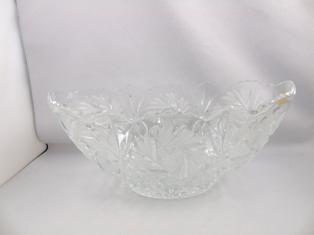 Vintage Crystal and Depression Glass Dish Lot Bowls Candle Stick in Home Décor & Accents in City of Halifax - Image 2
