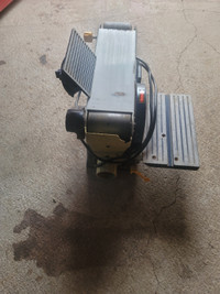 Belt sander