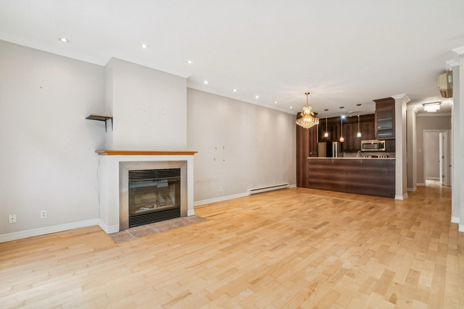1071 Av. de l'Hôtel-de-Ville — photo 3