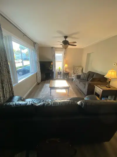 Perfect for Queen Students! duplex - Portsmouth Village