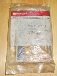 HONEYWELL Q672A10051 THERMOSTAT SYSTEM SUBBASE ~ NEW!