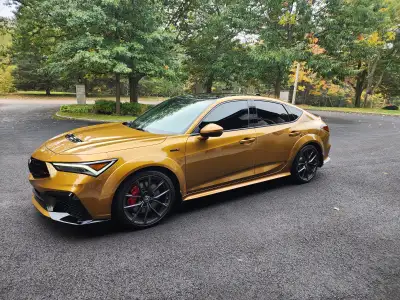Magnifique Type S Comme Neuve ! 2500km. Seulement quelques exemplaires fabriqué: Couleur Tiger Eye P...