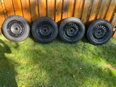 excellent condition ready to go Ford vehicle lugs -5 on 4-3/4" Dot number PJ81 JV1R 1915 bore size i...