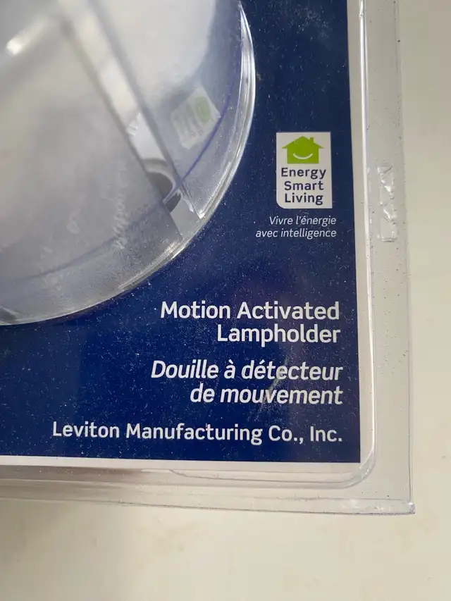Leviton Lampholder63660945464195122