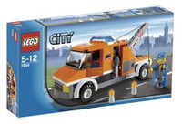 LEGO City Set #7638 Tow Truck BRAND NEW RETIRED SET
