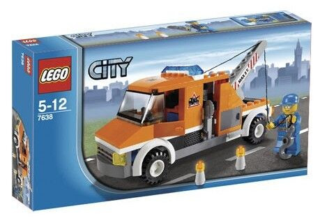 LEGO City Set #7638 Tow Truck BRAND NEW RETIRED SET in Toys & Games in Mississauga / Peel Region