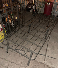 Metal Bed Frame/Box Spring