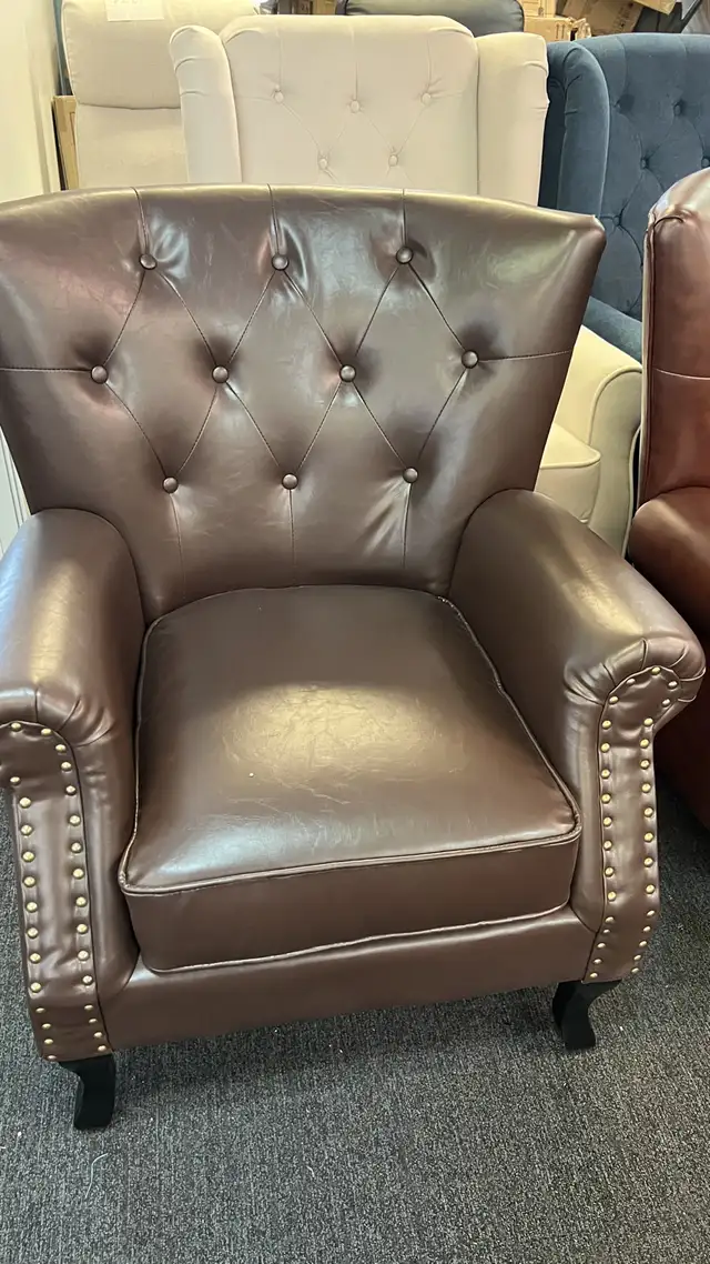Mid-Century Modern Accent Chair, PU Leather Living Room in Chairs & Recliners in Markham / York Region - Image 4