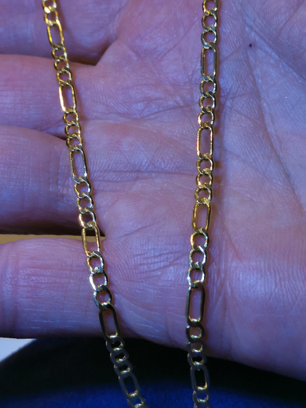 Chaine figaro uni 20p  3,4 MM 4,14 gr  en or 10k in Jewellery & Watches in Saint-Jean-sur-Richelieu