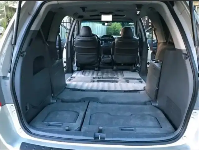 Rideshare-Airport-Personal driver-Door to door-Group/Family... in Rideshare in Ottawa - Image 4