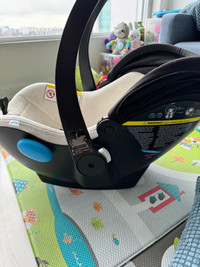 Clek Liing Infant Car Seat (Marshmallow)