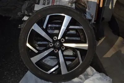 Set of 4 original 2023 Nissan 19" Bridgestone tires with rims in great condition . Only 18,000 km on...