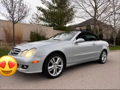 Only 110,000 kms. 3.5 V6. Automatic. Ice blue on heated black leather. Black power soft top. Senior...