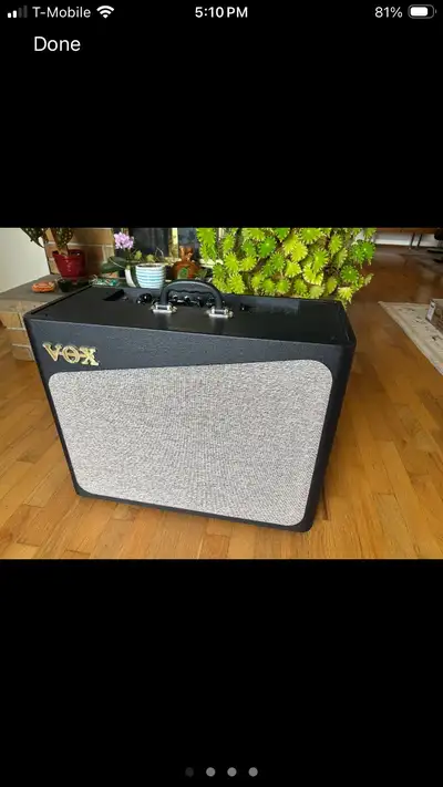 This Vox AV-60 analog valve amplifier is in great condition and offers exceptional tonal versatility...