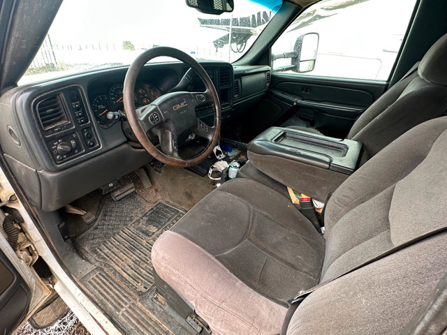 2006 GMC 3500 DRW LBZ in Cars & Trucks in Calgary - Image 4
