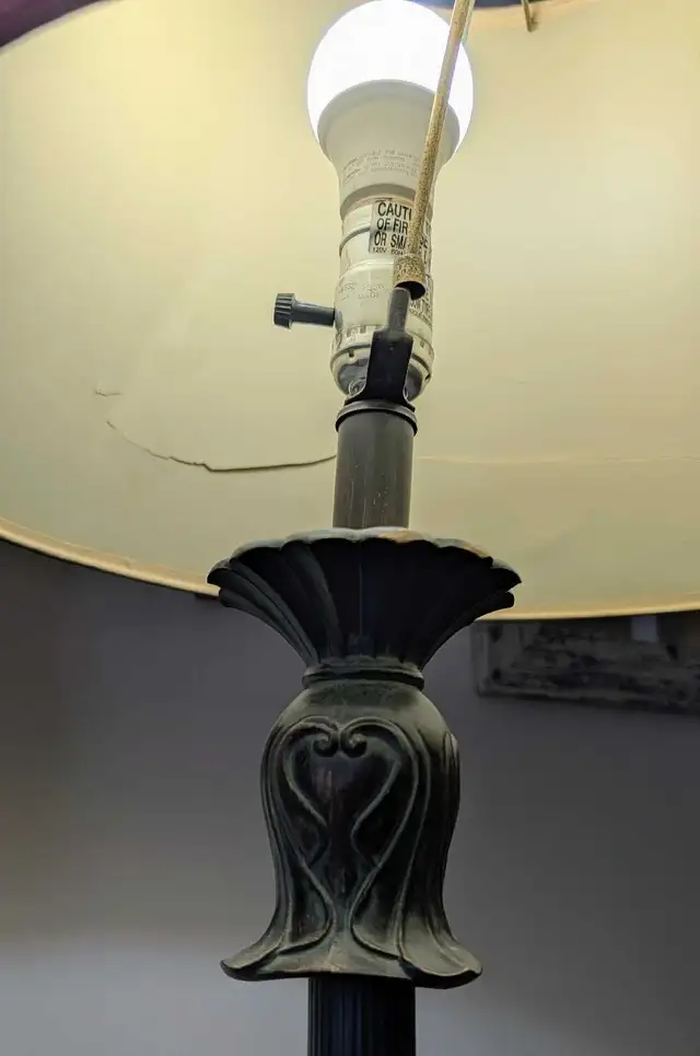Floor Lamp with Pleated Shade in Indoor Lighting & Fans in City of Toronto - Image 7