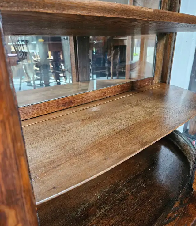 Tiger Oak Curved Display Cabinet  in Hutches & Display Cabinets in Winnipeg - Image 11