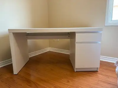 IKEA MALM DESK WHITE, View more