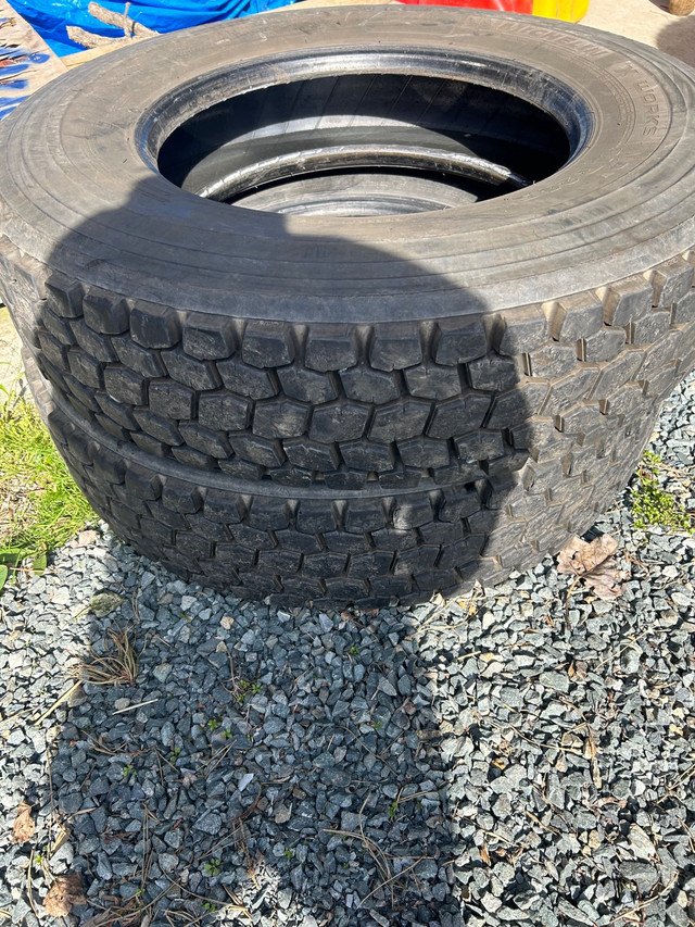 Full set of 8, 11R 24.5 tires in Tires & Rims in Chilliwack - Image 3