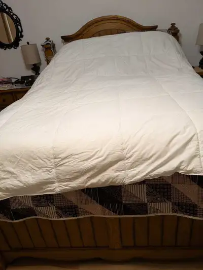 White queen cotton quilt, View more