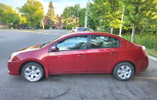 2010 Nissan Sentra in Cars & Trucks in City of Toronto - Image 3