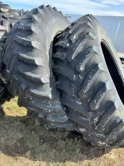 Tractor tires 20.8x42