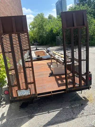 14’ Utility trailer. No longer need. Will need some love to get it back on the road. Open to offers.