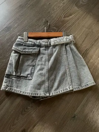 Zara Kids Size 9 Skirt Skort Denim Light Grey, View more