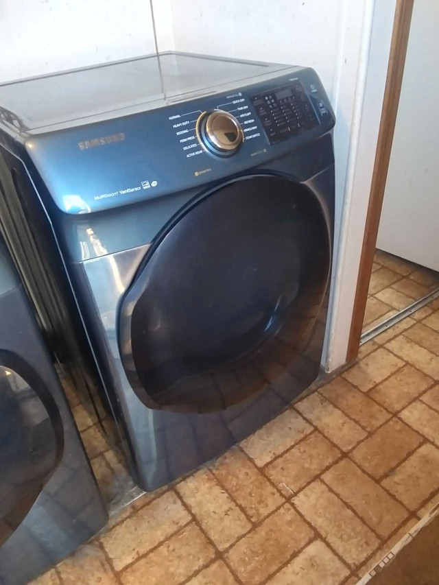 Washer and dryer set. in Washers & Dryers in Dawson Creek - Image 2
