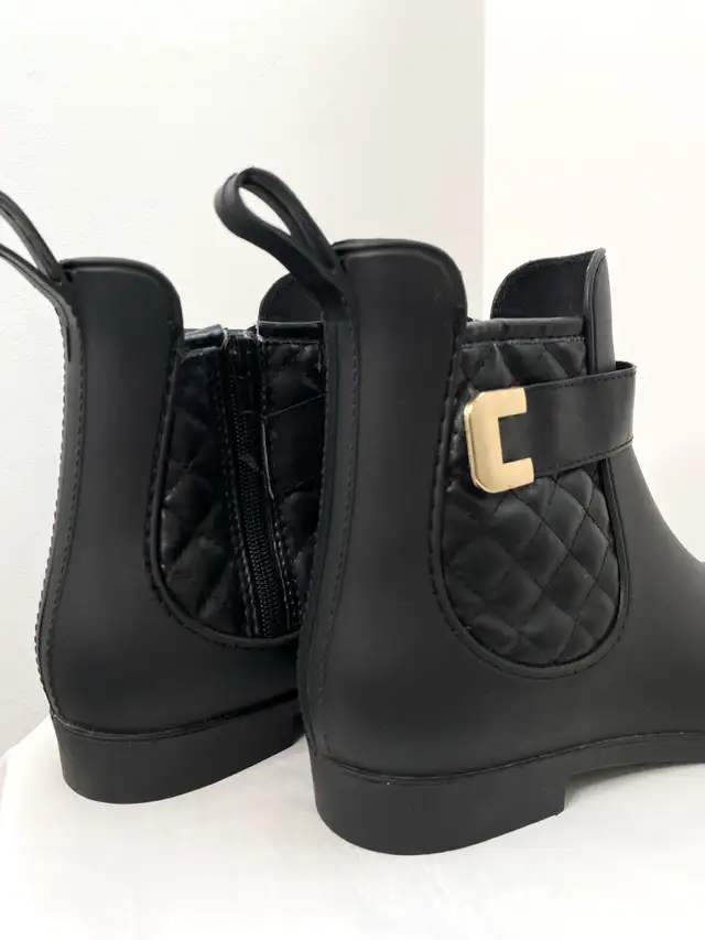 Women’s Boots  in Women's - Shoes in Kitchener / Waterloo - Image 3