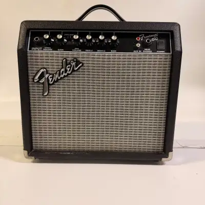 Fender Frontman 15G guitar amplifier in good working condition. Tested and works perfectly Clean sou...