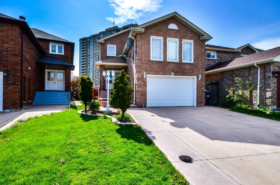 Two Bedroom Basement available for rent from 1st Nov in Brampton 2