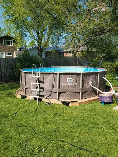 18ft pool 4ft deep Comes with: Access Ladder Filter pump Filter sand Skimmer Chlorine duck float Vac...