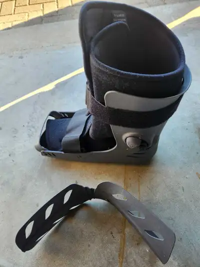 Aircast Medical Boot, View more