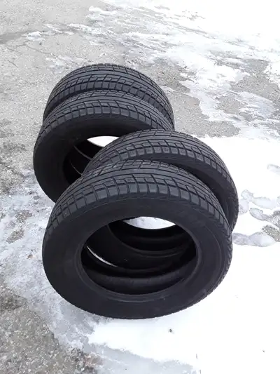 235 65 R 18 Yokohama Ice Guard iG51 M+S Winter tires. Set of 4 tires$240