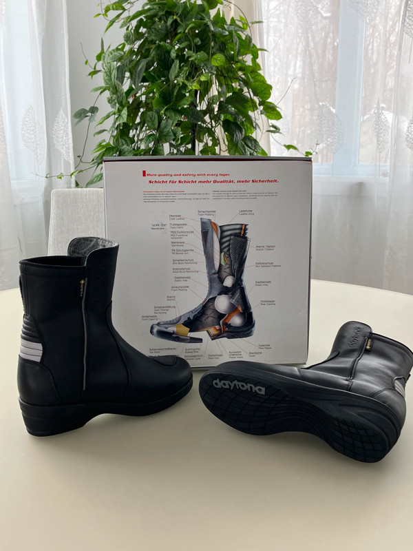 Motorcycle boots by Daytona dans Femmes - Chaussures  à Laval/Rive Nord