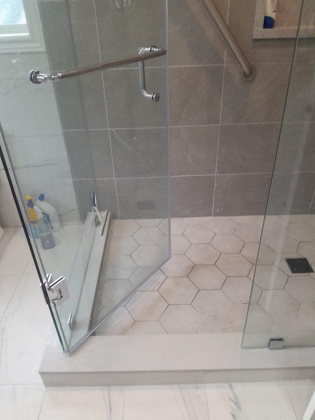 Tile setter/bathroom renovation in Construction & Trades in Mississauga / Peel Region - Image 4