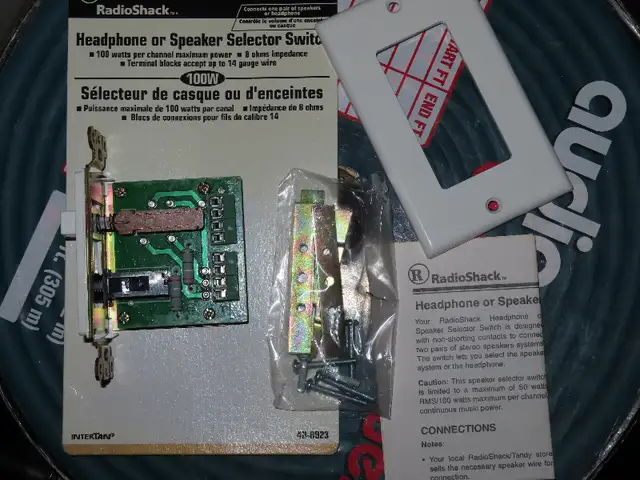 Niles HS-1D headphone or speaker switch63235093125505124