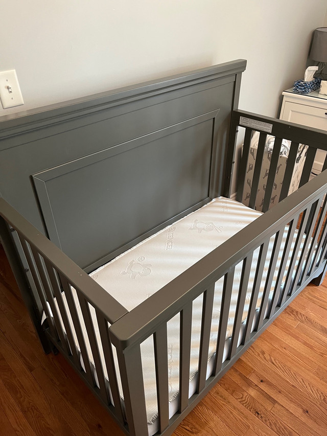 Crib/mattress/bedding in Cribs in Windsor Region - Image 3