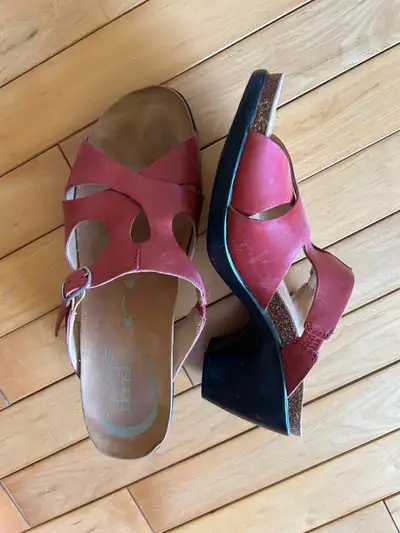 Various ladies sandals, size 9 1/2 or 10, View more