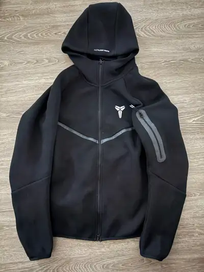 Kobe Bryant Nike Tech, View more