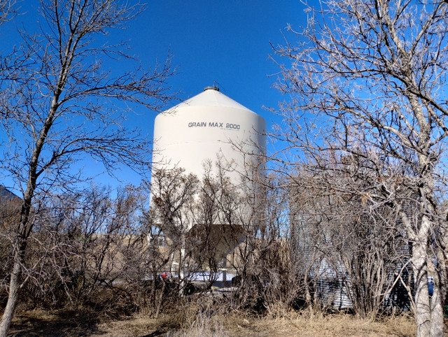 Grain bins for sale in Other in Lethbridge - Image 2